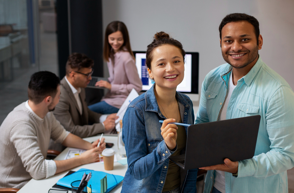 Reconocimiento laboral: clave para motivar y retener talento en tu empresa